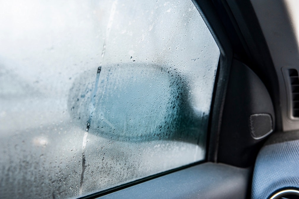 How to stop condensation in your car 