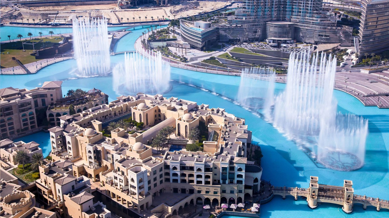 The Dubai Fountains and Dubai Mall